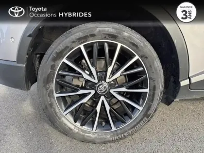 Photo 22 Toyota C-HR  122h Distinctive 2WD E-CVT RC18