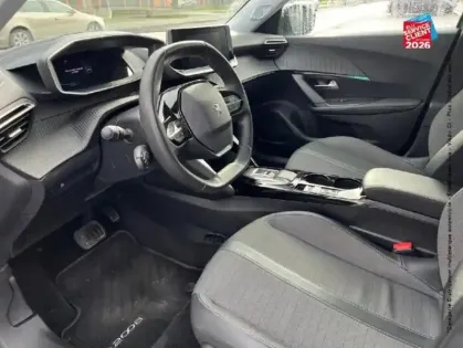 Photo 14 Peugeot 2008  e- 136ch Allure Pack