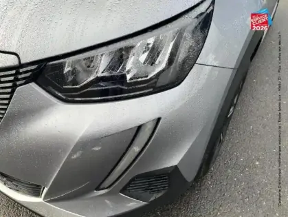 Photo 12 Peugeot 2008  e- 136ch Allure Pack