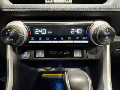 Photo 11 Toyota Rav4  Hybride 218ch Collection 2WD MY21