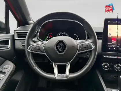 Photo 11 Renault Clio  1.3 TCe 130ch FAP Initiale Paris EDC