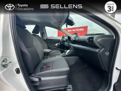 Photo 5 Toyota Yaris  116h Dynamic 5p MY22