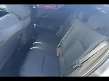 Photo 10 Toyota C-HR  122h Dynamic 2WD E-CVT RC18