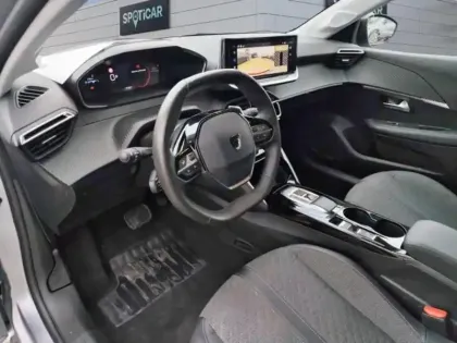 Photo 7 Peugeot 208  1.2 Hybrid 100ch Allure e-DCS6