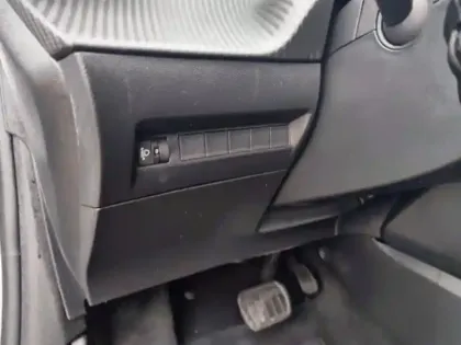 Photo 13 Peugeot 208  1.2 Hybrid 100ch Allure e-DCS6