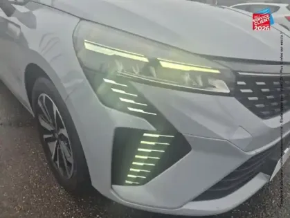 Photo 12 Renault Clio  1.6 E-Tech 145ch full hybrid Techno - 25 GPS Camera Carplay