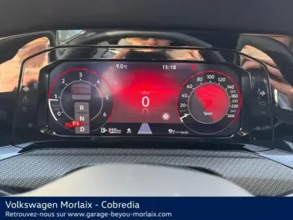 Photo 8 Volkswagen Golf  2.0 TDI 150ch R-Line DSG7