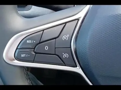 Photo 13 Renault Clio  1.6 E-Tech 145ch full hybrid Evolution - 25