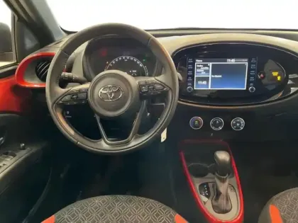 Photo 11 Toyota Aygo  X 1.0 VVT-i 72ch Design S-CVT