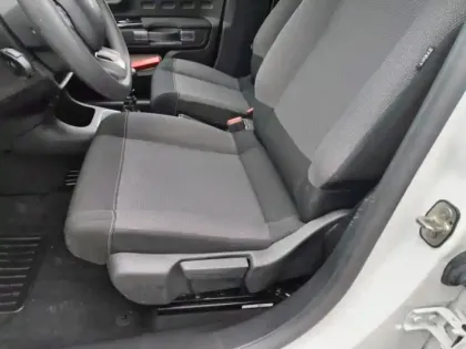 Photo 12 Citroën C3  1.2 PureTech 110ch S&S Shine 120-123g