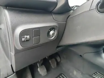 Photo 13 Citroën C3  1.2 PureTech 110ch S&S Shine 120-123g