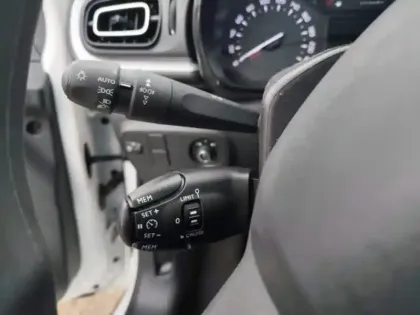 Photo 14 Citroën C3  1.2 PureTech 110ch S&S Shine 120-123g