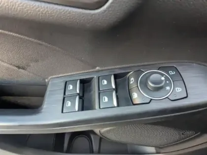 Photo 12 Ford Kuga  2.5 Duratec 180ch Hybrid FlexiFuel Titanium Business Powershift