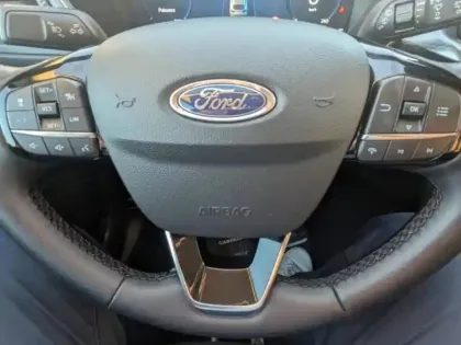 Photo 15 Ford Kuga  2.5 Duratec 180ch Hybrid FlexiFuel Titanium Business Powershift