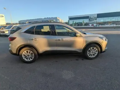 Photo 8 Ford Kuga  2.5 Duratec 180ch Hybrid FlexiFuel Titanium Business Powershift