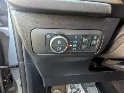 Photo 13 Ford Kuga  2.5 Duratec 180ch Hybrid FlexiFuel Titanium Business Powershift