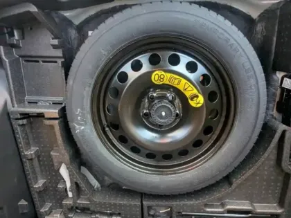 Photo 6 Ford Kuga  2.5 Duratec 180ch Hybrid FlexiFuel Titanium Business Powershift