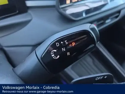 Photo 24 Volkswagen T-roc  1.5 eTSI 150ch R-Line DSG7