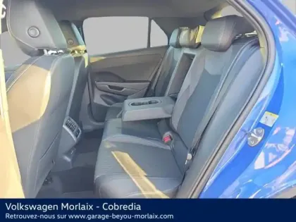 Photo 10 Volkswagen T-roc  1.5 eTSI 150ch R-Line DSG7