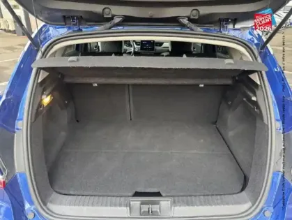 Photo 13 Renault Captur  1.6 E-Tech hybride rechargeable 160ch Intens -21