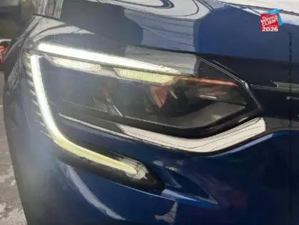 Photo 12 Renault Captur  1.6 E-Tech hybride rechargeable 160ch Intens -21