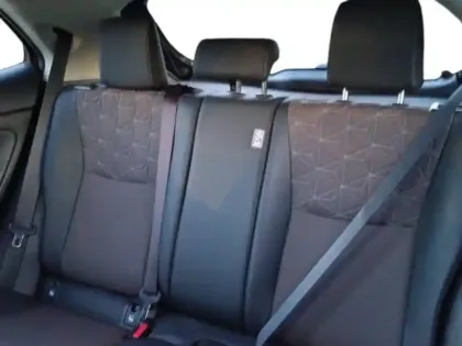 Photo 13 Toyota Yaris  Cross 116h Collection MY22