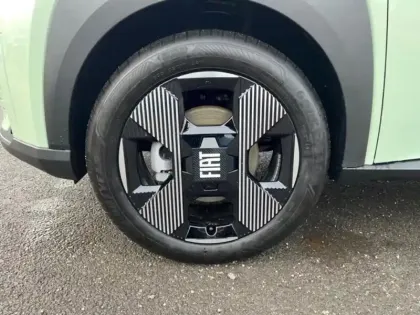 Photo 9 Fiat Panda Grande  1.2 Hybrid Turbo 110ch La Prima eDCT6