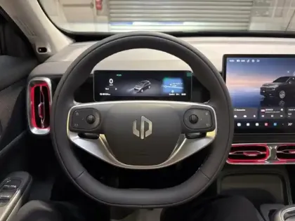 Photo 11 Leapmotor B10  BEV 218ch Pro Max 67,1 kWh Design