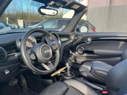 Photo 14 Mini Mini Cabrio Cooper 136ch Essential BVA7