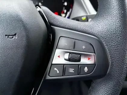 Photo 12 BMW Serie 1 Série 1 118i 140ch Lounge