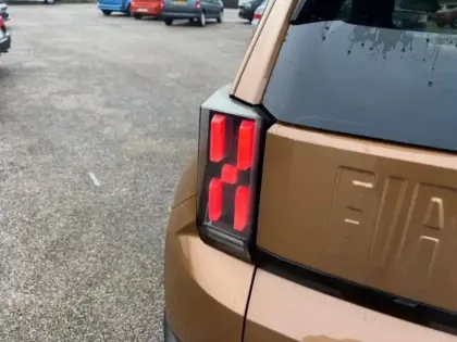 Photo 6 Fiat Panda Grande  1.2 Hybrid Turbo 110ch La Prima eDCT6