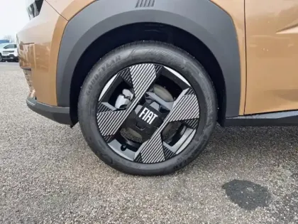 Photo 9 Fiat Panda Grande  1.2 Hybrid Turbo 110ch La Prima eDCT6