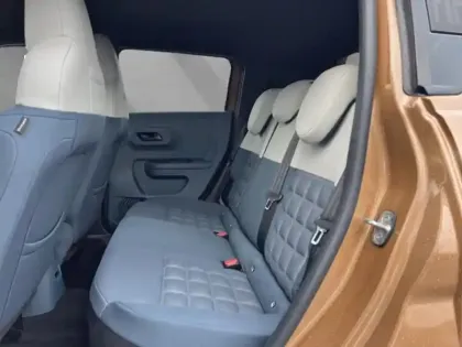 Photo 11 Fiat Panda Grande  1.2 Hybrid Turbo 110ch La Prima eDCT6