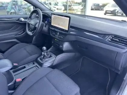 Photo 14 Ford Focus  1.0 Flexifuel mHEV 125ch ST-Line X