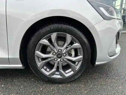 Photo 9 Ford Focus  1.0 Flexifuel mHEV 125ch ST-Line X