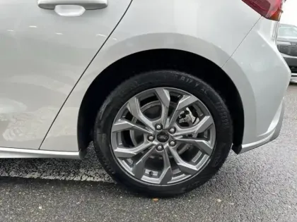 Photo 11 Ford Focus  1.0 Flexifuel mHEV 125ch ST-Line X