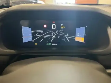 Photo 8 Jeep Avenger  1.2 Turbo T3 145ch MHEV Upland BVR6 4xe