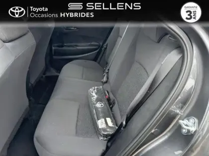 Photo 11 Toyota C-HR  1.8 Hybride 140ch Dynamic NG23