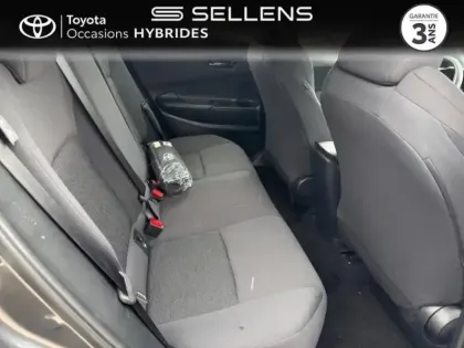 Photo 6 Toyota C-HR  1.8 Hybride 140ch Dynamic NG23
