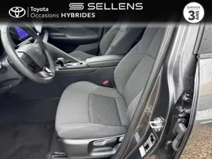 Photo 10 Toyota C-HR  1.8 Hybride 140ch Dynamic NG23
