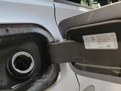 Photo 10 Volkswagen T-roc  1.5 TSI Evo2 150ch R-Line DSG7