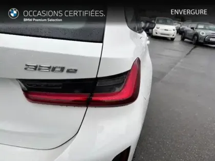 Photo 24 BMW Serie 3 Série 3 Touring 320eA 204ch M Sport