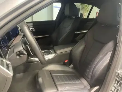 Photo 11 BMW Serie 3 Série 3 320dA xDrive 190ch M Sport