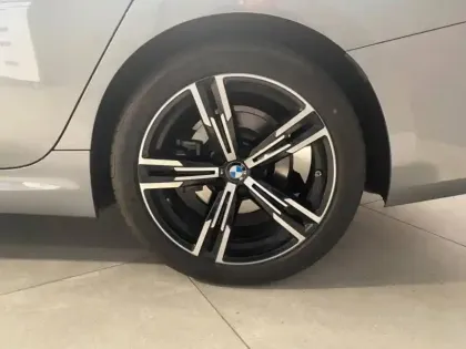 Photo 22 BMW Serie 3 Série 3 320dA xDrive 190ch M Sport