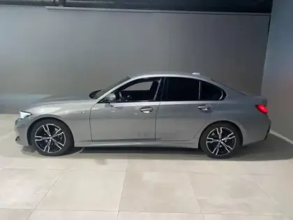 Photo 19 BMW Serie 3 Série 3 320dA xDrive 190ch M Sport