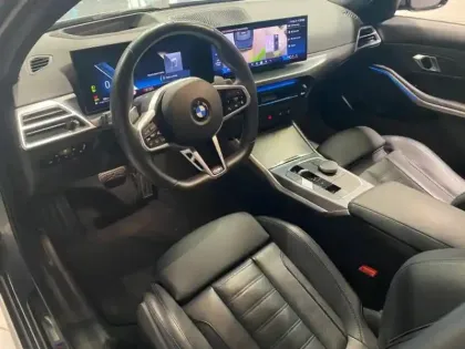 Photo 25 BMW Serie 3 Série 3 320dA xDrive 190ch M Sport