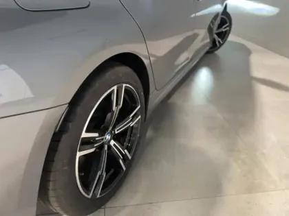 Photo 6 BMW Serie 3 Série 3 320dA xDrive 190ch M Sport