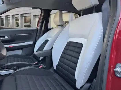 Photo 8 Citroën C3 Aircross  1.2 Hybride 145ch MAX