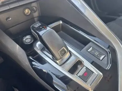 Photo 6 Peugeot 3008  BlueHDi 130ch S&S EAT8