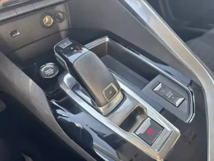 Photo 40 Peugeot 3008  BlueHDi 130ch S&S EAT8